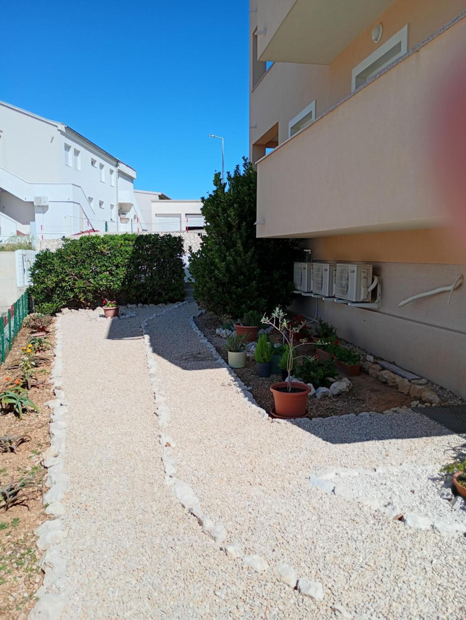 Family House Damir Appartamento *
