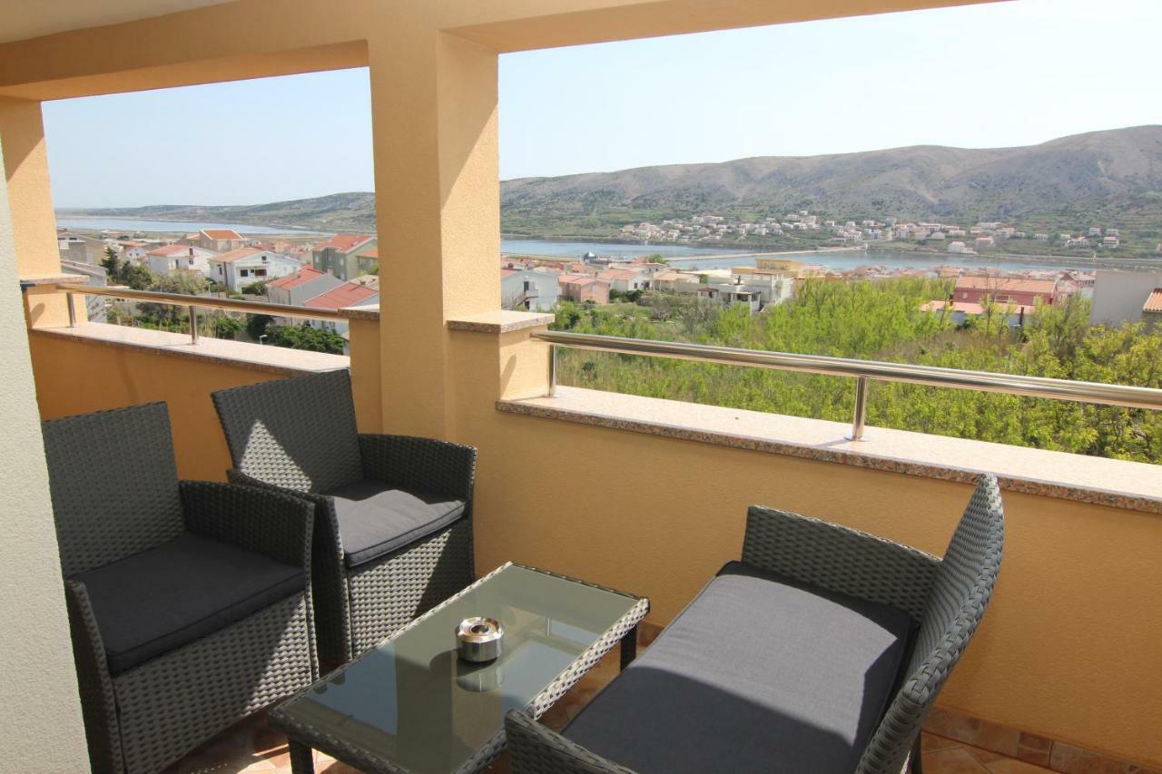 Family House Damir Pag Town